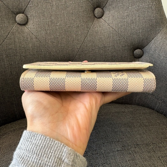Louis Vuitton Damien Azur portefeuille Tresor Wallet🤍 - Picture 5 of 14